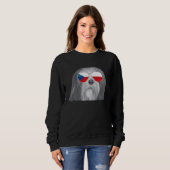 Lhasa Apsos Dog Czech Flag Sonnenbrille Sweatshirt (Vorne ganz)