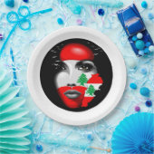 Libanonflagge und -karte im Gesicht eines Mädchens Pappteller (Party)