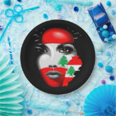 Libanonflagge und -karte im Gesicht eines Mädchens Pappteller (Party)