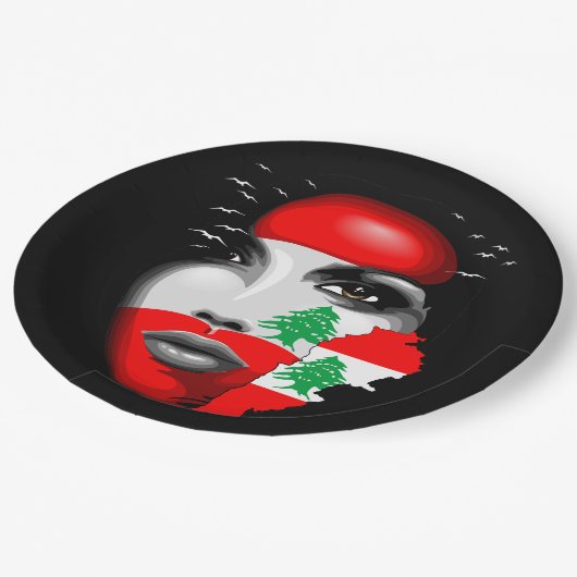 Libanonflagge und -karte im Gesicht eines Mädchens Pappteller (Schrägansicht)