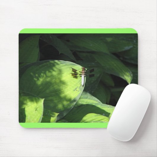 Libelle auf Hosta-Blätter Mousepad (Mit Mouse)
