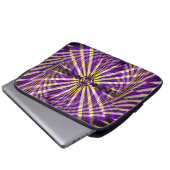 Libelle in Fliege........ Laptopschutzhülle (Vorne Knopf)