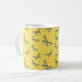 Libelle mit schönem gelbem Hintergrund Kaffeetasse (Vorderseite Links)