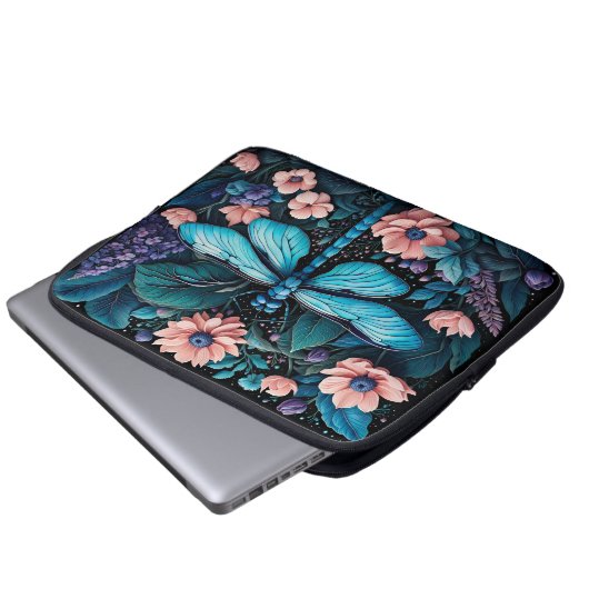 Libelle nachts im Blumengarten Laptopschutzhülle (Vorne Knopf)