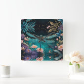 Libelle nachts im Blumengarten Quadratische Wanduhr (Zuhause)