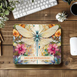 Libelle und Wildblumen mit Namen Mousepad<br><div class="desc">Dieses wunderschöne Mauspad mit Libellen und wilden Blume ist das ideale Geschenk für alle,  die diese wunderbaren Insekten Lieben. Das Design verfügt über einen Single-Libellen mit Blume in Orange und Rosa und würde durch die Änderung des anpassbaren Namens ein großes personalisiertes Geschenk machen.</div>