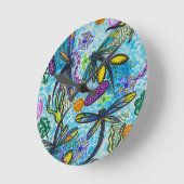 Libellen-Fantasie  Runde Wanduhr (Winkel)