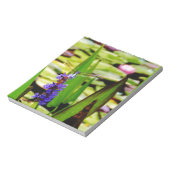 Libellenlotus und lila Blume Notizblock (Rotiert)