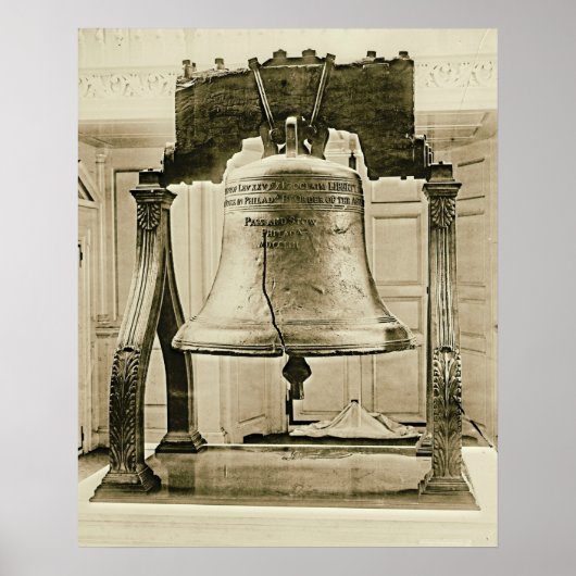 Liberty Bell in der Unabhängigkeitshalle 1901 Poster (Vorne)