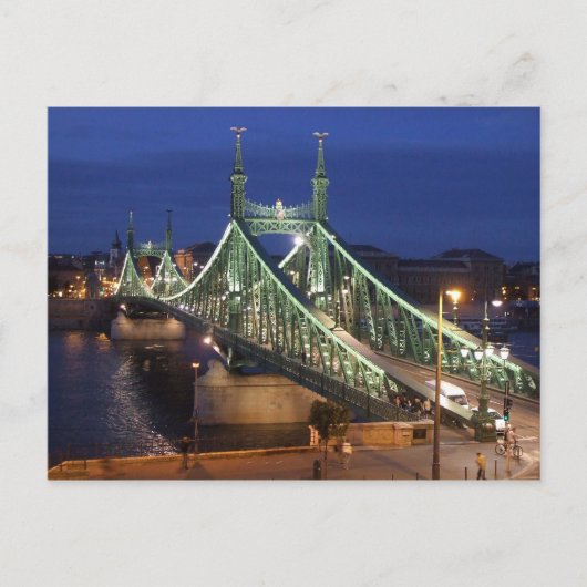 Liberty Bridge in der Nacht Postkarte (Vorderseite)