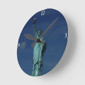 Liberty Enlightening the World - Statue of Liberty Runde Wanduhr (Winkel)