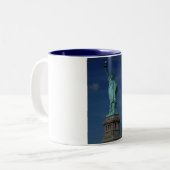 Liberty Enlightening the World - Statue of Liberty Zweifarbige Tasse (Vorderseite Links)