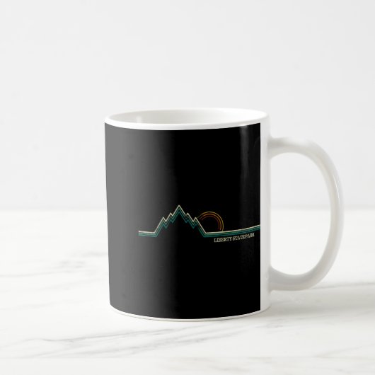 Liberty State Park New Jersey Berg Retro Kaffeetasse (Rechts)