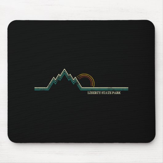 Liberty State Park New Jersey Mountain Retro Mousepad (Vorne)