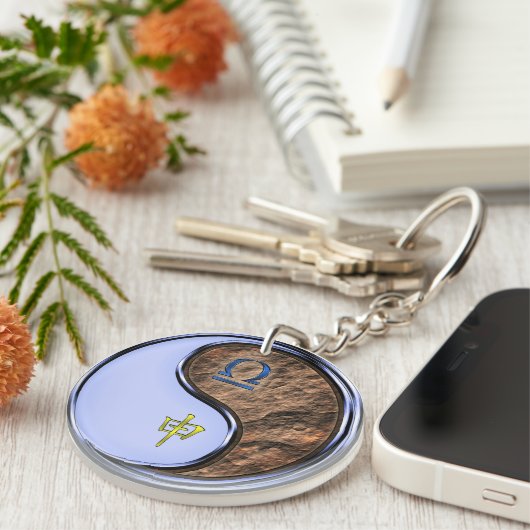 Libra & Earth Monkey Schlüsselanhänger (Vorderseite rechts)