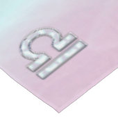 Libra Symbol Mutter von Pearl Style Tischdecke (Schrägansicht)