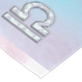 Libra Symbol Mutter von Pearl Style Tischdecke (Schrägansicht)