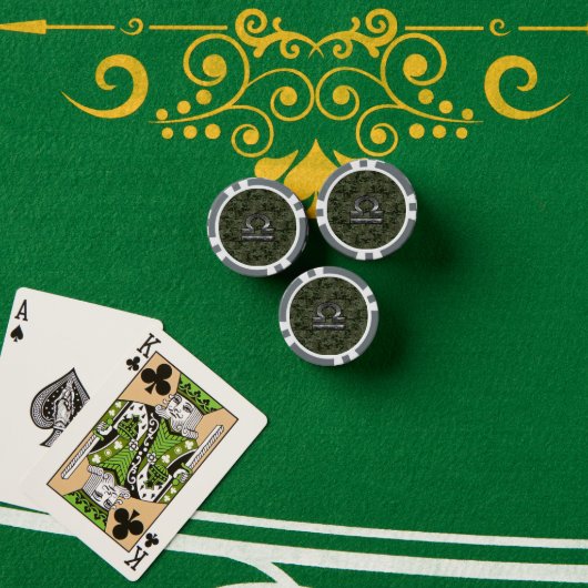 Libra Zodiac-Symbol auf der olivengrünen digitalen Pokerchips (Pokertisch (Stapel))