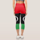 libysche Flagge Capri Leggings (Rückseite)