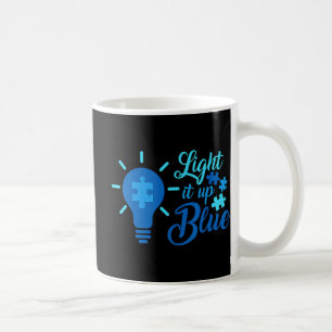 Licht auf blauer Autismus Bewusstsein Ribbon Puzzl Kaffeetasse