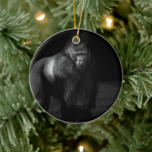 Licht auf Stärke – Silberrücken-Gorilla Keramik Ornament