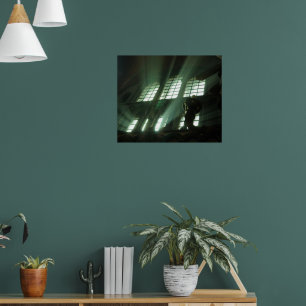 Licht, das durch Kirchenfenster fällt Poster
