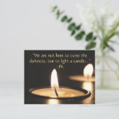 Licht einer Kerze Inspiration Postkarte (Stehend Vorderseite)