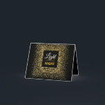 Licht in die Nacht Eleganter GOLD Glitzer Hanukkah Feiertagskarte<br><div class="desc">Lächeln Sie die Nächte dieser Chanukah und lassen Sie Freunde & Familie lächeln mit dieser eleganten Chanukkah Grußkarte. Gold auf BLACK Konfetti ist die perfekte Kulisse für diese festliche Hanukkah Botschaft. Beinhaltet das hebräische Wort "CHANUKAH" Machen Sie diese Karte mit Ihrer persönlichen Nachricht im Inneren zu Ihrer eigenen. Brauchen Sie...</div>