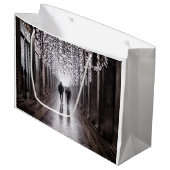 Licht, Schatten und Symmetrie - Sepia Große Geschenktüte (Vorderseite Schrägansicht)