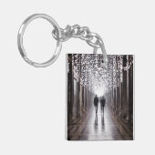 Licht, Schatten und Symmetrie - Sepia Schlüsselanhänger (Vorderseite links)