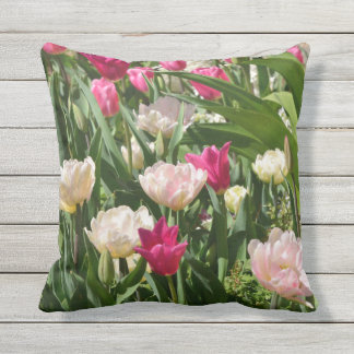 Licht und dunkles rosa Tulpe throwpillow Kissen Für Draußen