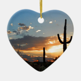 Licht verblaßt in einer Flamme Keramikornament