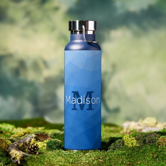Lichtblau Geometrisches Messemuster Monogramm Trinkflasche (Außenbereich)