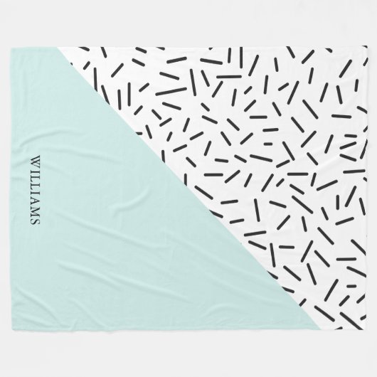 Lichtblau und geometrisches Muster Personalisiert Fleecedecke (Vorderseite (Horizontal))