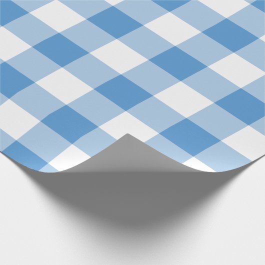 Lichtblau und weiß Gingham Muster Geschenkpapier (Ecke)