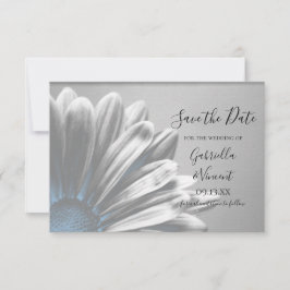 Lichtblaue BlumenHighlights Hochzeitsszenierungen Save The Date