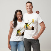 Lichter aus, immer noch wach T-Shirt (Unisex)