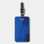 Lichter in einem blauen Berg-Nebel Gepäckanhänger (Vorderseite vertikal)