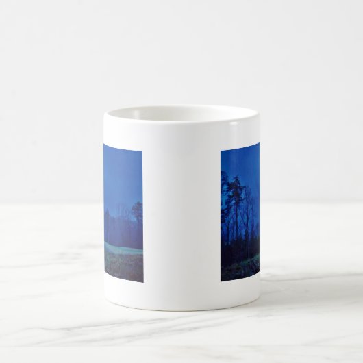 Lichter in einem blauen Berg-Nebel Kaffeetasse (Mittel)
