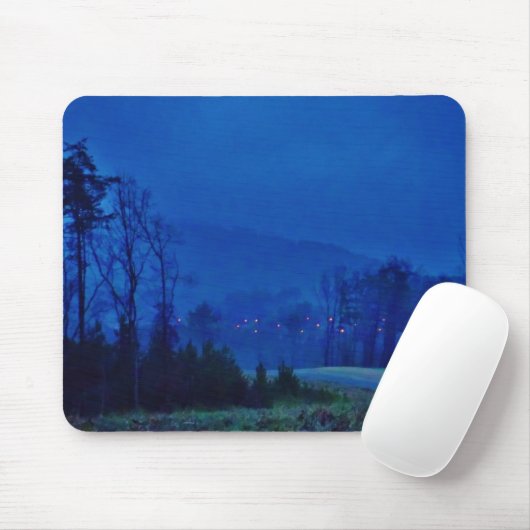Lichter in einem blauen Berg-Nebel Mousepad (Mit Mouse)