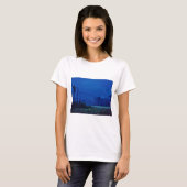 Lichter in einem blauen Berg-Nebel T-Shirt (Vorne ganz)