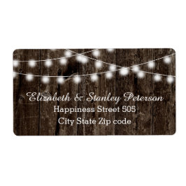 Lichterfolge bei der Sommerhochzeit aus alten Holz