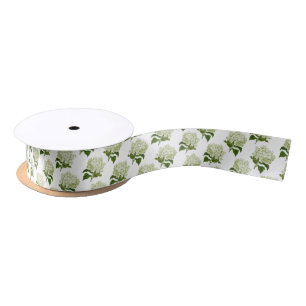 Lichtgrün und Weiß-Hydrangea-Blume Satinband