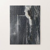 Lichtstrahl glänzend in stürmischen Ozean Puzzle (Vertikal)