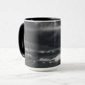 Lichtstrahl in den stürmischen Ozean Tasse (Vorderseite Links)