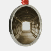 Lichttunnel Ornament Aus Metall (Rechts)