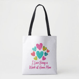 Liebe als Arbeit an der Zuhause Mama mit bunten He Tasche