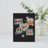 Liebe als Liebe. Stolz darauf, wer ich bin. LGBT+S Postkarte (Stehend Vorderseite)