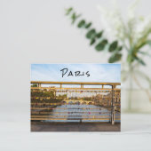 Liebe auf einer Brücke in Paris Postkarte (Stehend Vorderseite)