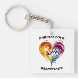 Liebe ausstrahlen. Resist Hate. Rainbow Heart Schlüsselanhänger